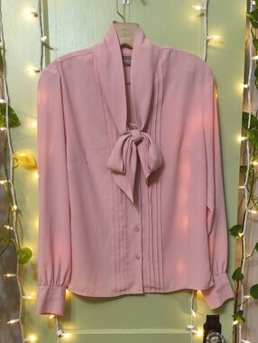 Women's Croft & Barrow Soft Blush Pink Bow Collar Lightweight Button Up Blouse S